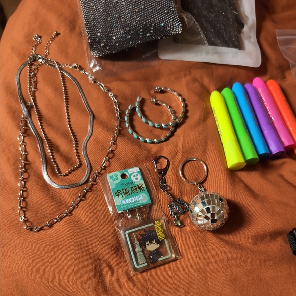 Festival Accessory Bundle - Picture 2 of 9